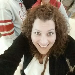 Meet your Posher, Chloe